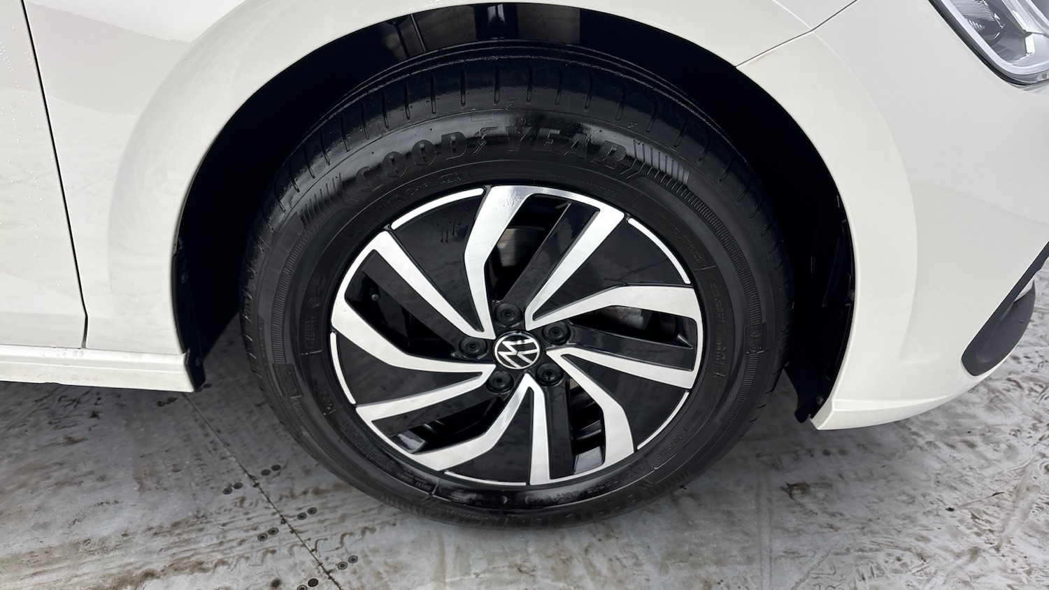 Used Volkswagen Polo 2024 for sale - 77662705: Photo 5
