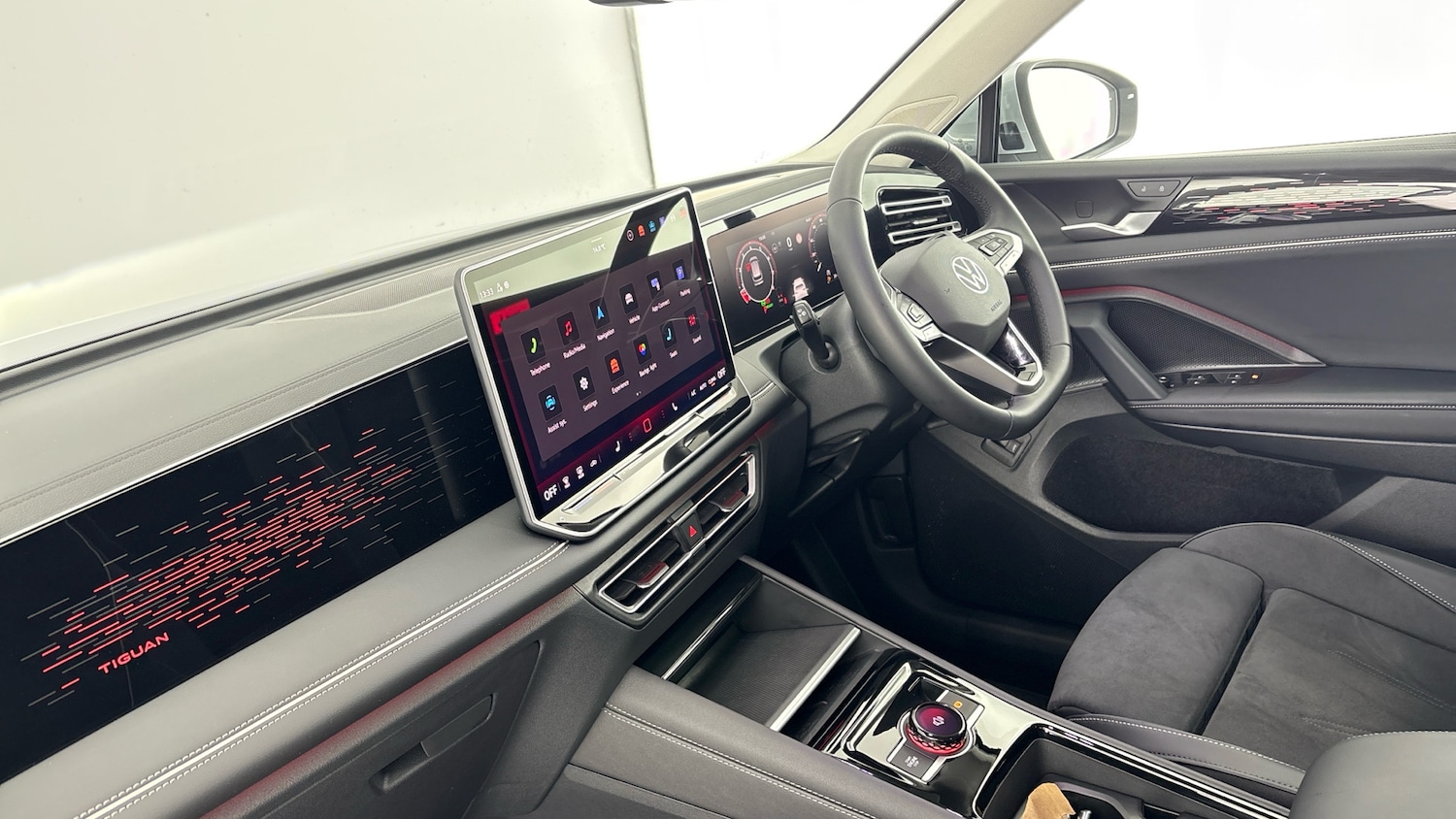 Used Volkswagen Tiguan 2025 for sale - 77635535: Photo 2