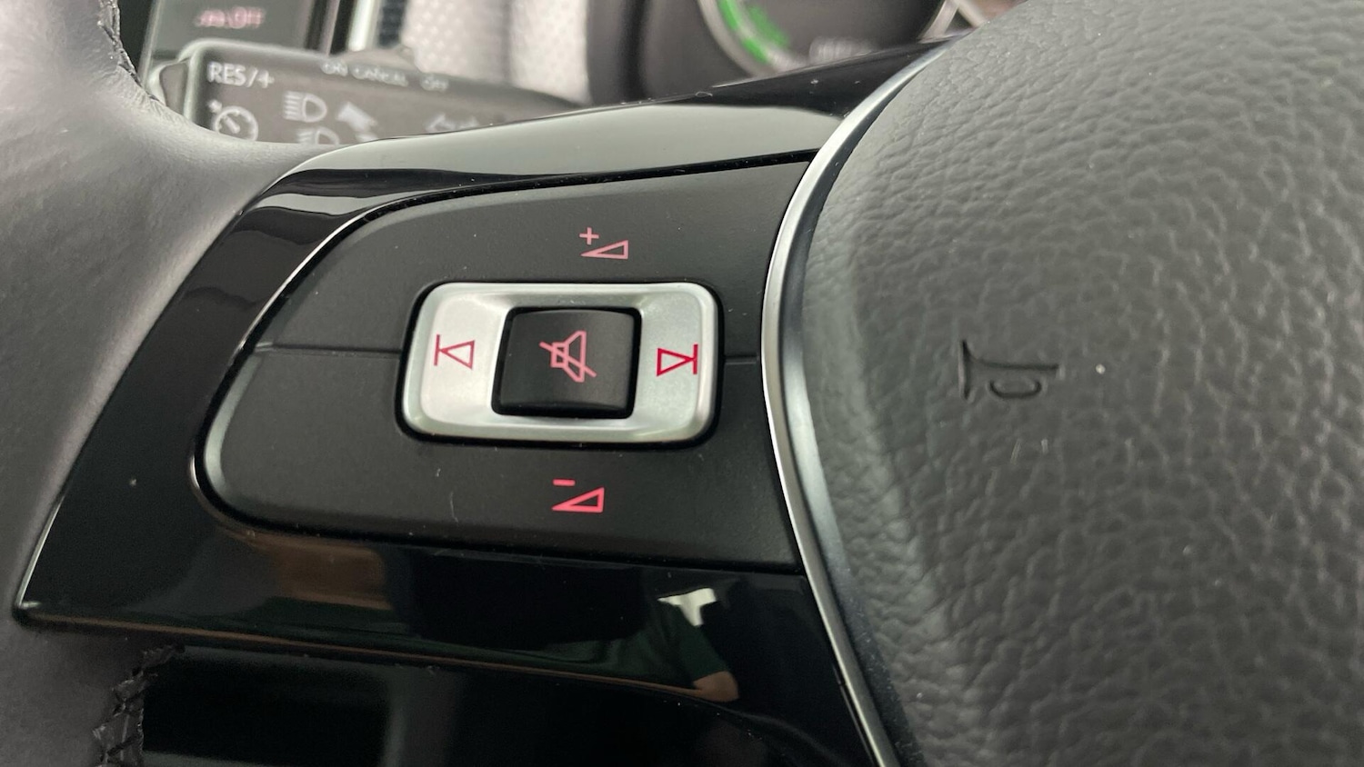 Used Volkswagen up! 2022 for sale - 77877681: Photo 23