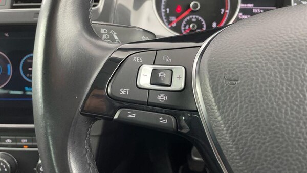 Used Volkswagen Golf 2019 for sale - 76028217: Photo 21