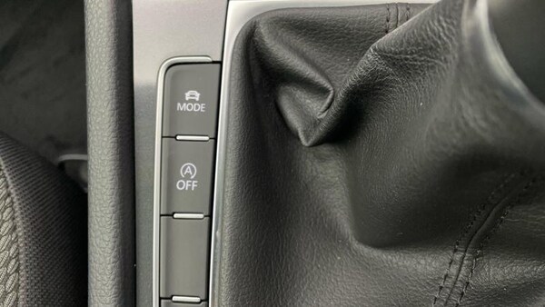 Used Volkswagen Golf 2019 for sale - 76028217: Photo 25