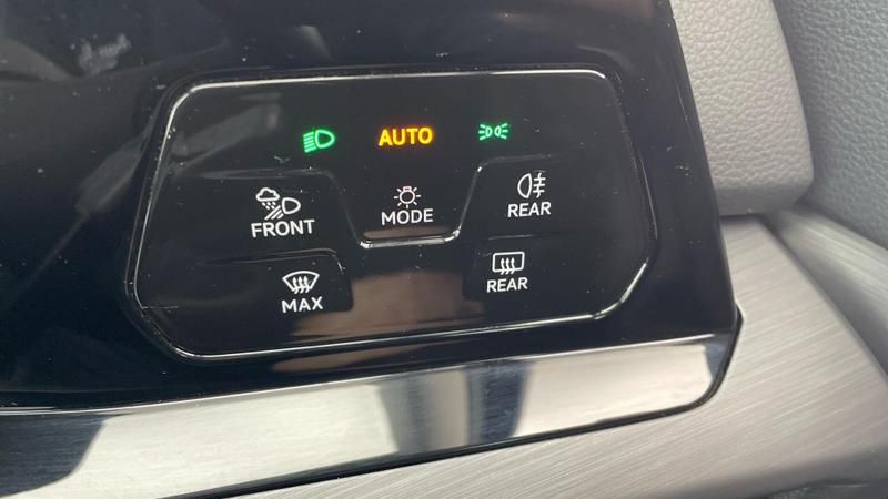 Used Volkswagen Golf 2024 for sale - 75945285: Photo 20