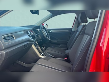 Used Volkswagen T-Roc 2020 for sale - 75371636: Photo