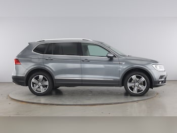 Used Volkswagen Tiguan Allspace 2020 for sale - 77872312: Photo