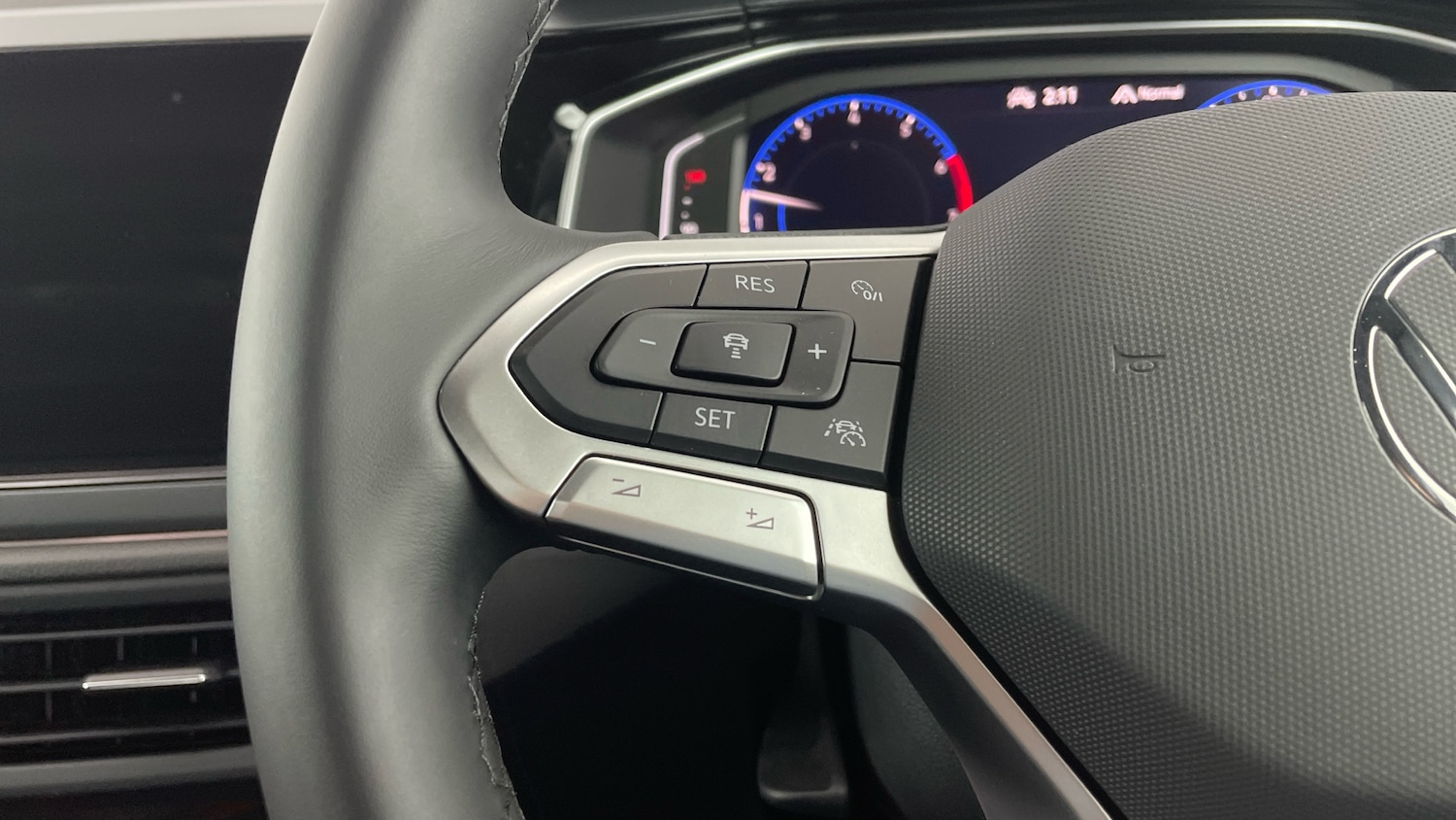 Used Volkswagen Taigo 2025 for sale - 77602995: Photo 25