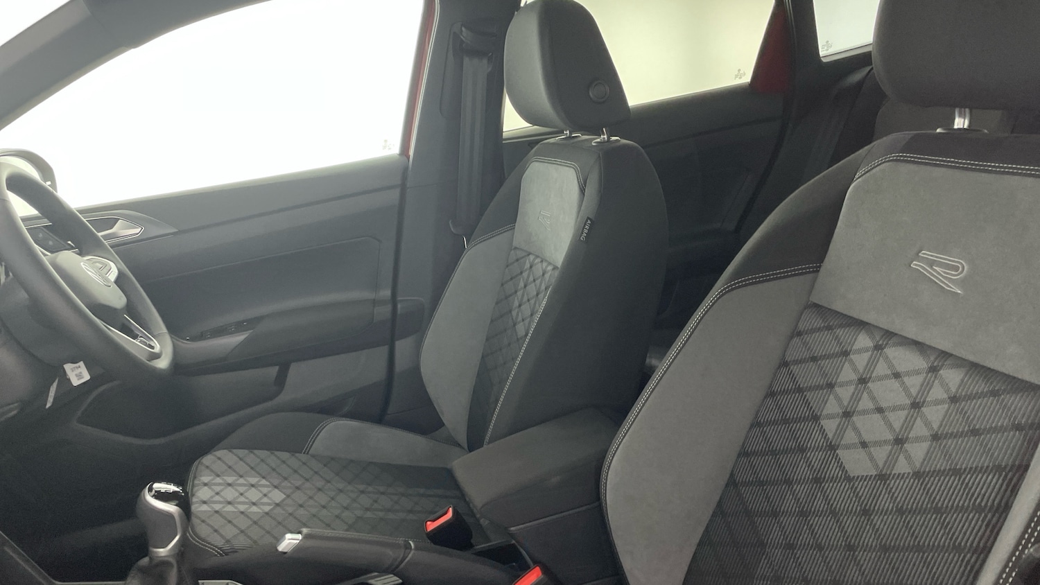 Used Volkswagen Taigo 2025 for sale - 77602995: Photo 32