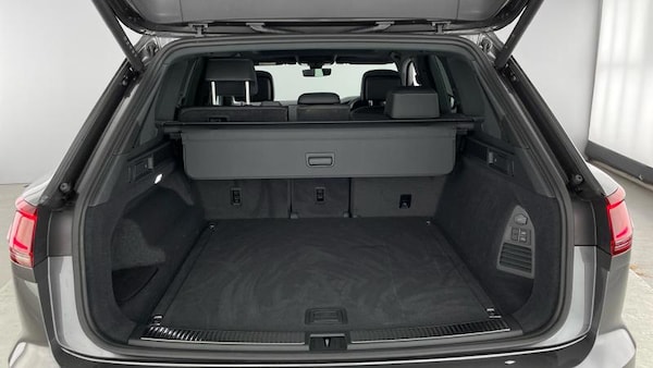 Used Volkswagen Touareg 2025 for sale - 75608035: Photo 36