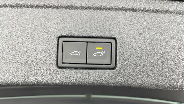 Used Volkswagen Touareg 2025 for sale - 75608035: Photo 39