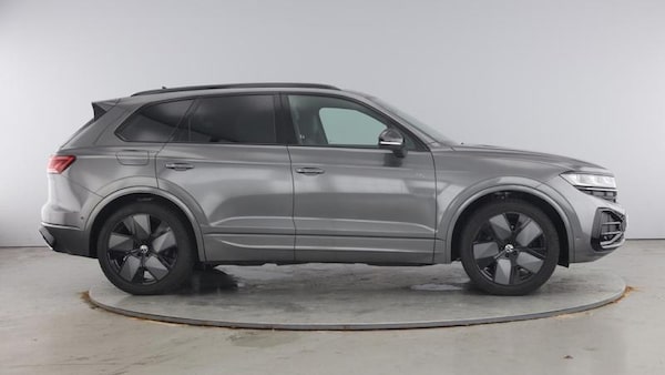 Used Volkswagen Touareg 2025 for sale - 75608035: Photo 4