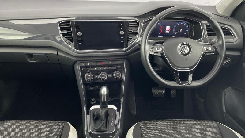 Used Volkswagen T-Roc 2020 for sale - 76332600: Photo 8