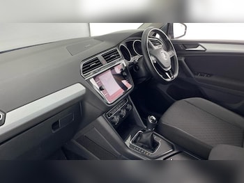 Used Volkswagen Tiguan 2020 for sale - 75751870: Photo