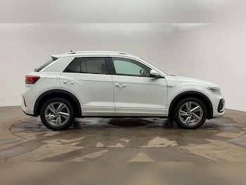 Used Volkswagen T-Roc 2022 for sale - 77393825: Photo