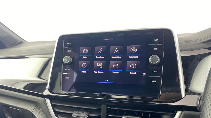 Used Volkswagen T-Roc 2023 for sale - 76766987: Photo 18