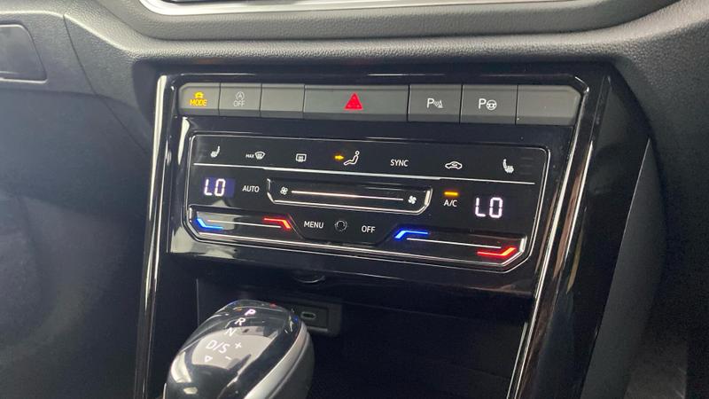 Used Volkswagen T-Roc 2023 for sale - 76766987: Photo 25