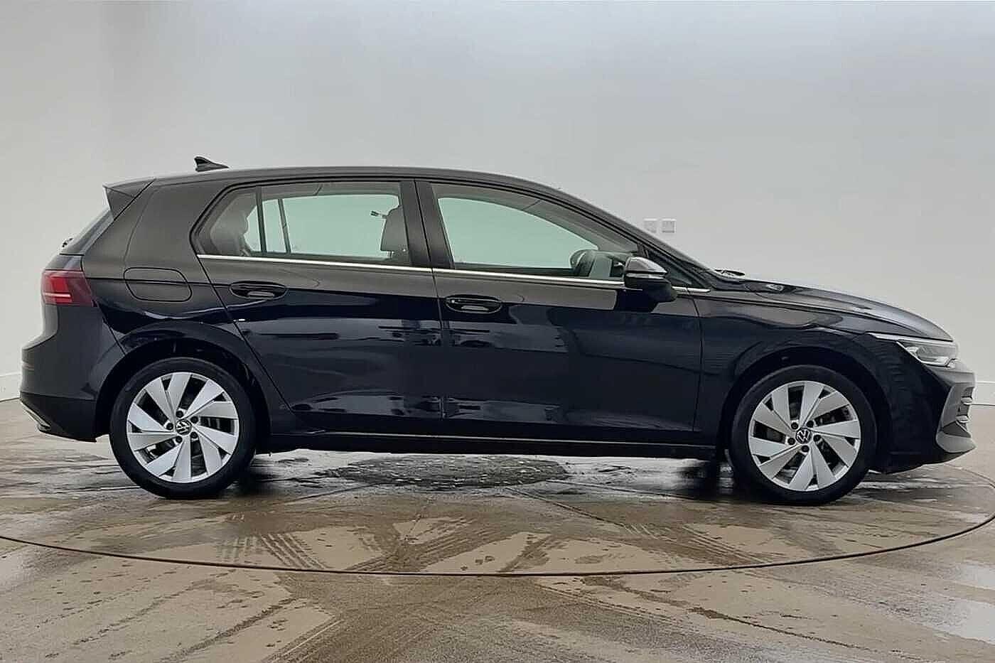 Used Volkswagen Golf 2025 for sale - 77515731: Photo 4