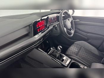 Used Volkswagen Golf 2024 for sale - 78392887: Photo