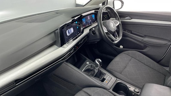 Used Volkswagen Golf 2022 for sale - 76222628: Photo 2