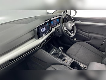 Used Volkswagen Golf 2022 for sale - 76222628: Photo 2