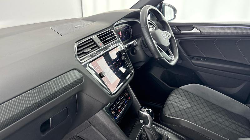 Used Volkswagen Tiguan 2023 for sale - 76862353: Photo 2