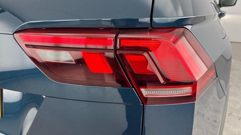 Used Volkswagen Tiguan 2023 for sale - 76862353: Photo 30