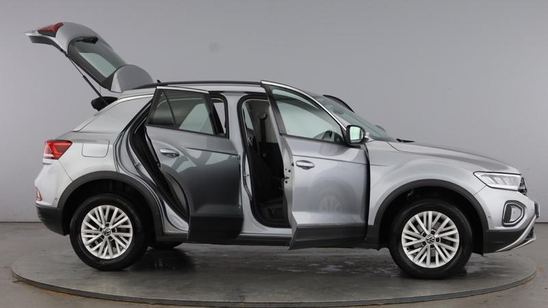 Used Volkswagen T-Roc 2023 for sale - 77476876: Photo 10