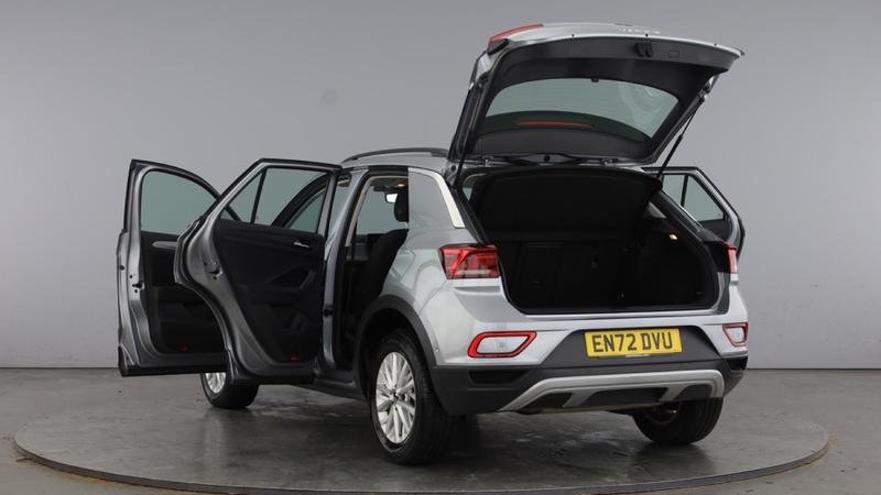 Used Volkswagen T-Roc 2023 for sale - 77476876: Photo 11