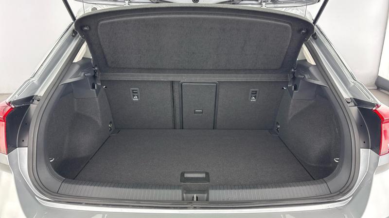 Used Volkswagen T-Roc 2023 for sale - 77476876: Photo 27