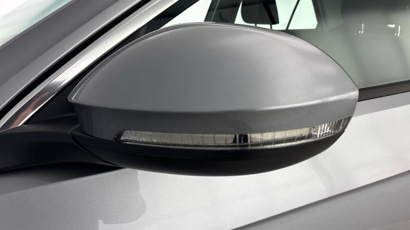 Used Volkswagen T-Roc 2023 for sale - 77476876: Photo 33