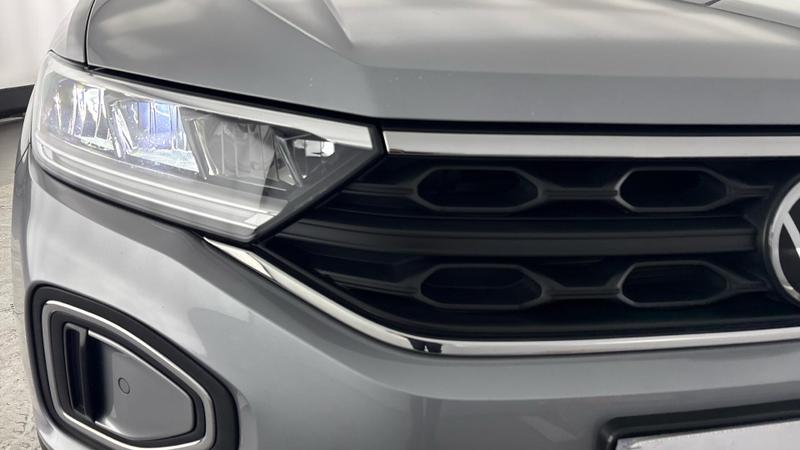 Used Volkswagen T-Roc 2023 for sale - 77476876: Photo 36