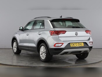 Used Volkswagen T-Roc 2023 for sale - 77476876: Photo