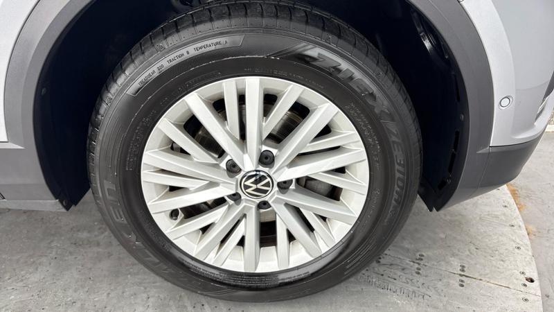 Used Volkswagen T-Roc 2023 for sale - 77476876: Photo 5