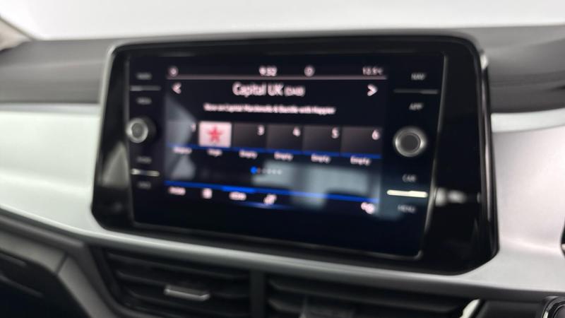 Used Volkswagen T-Roc 2023 for sale - 77476876: Photo 7