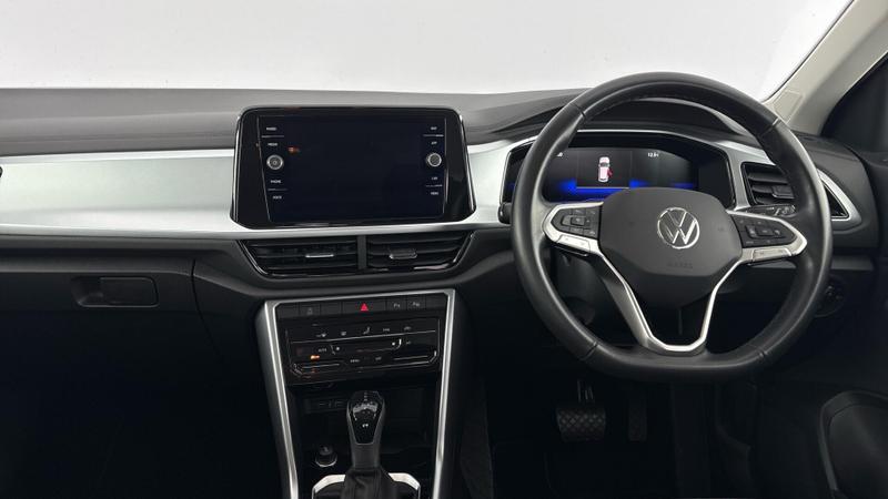 Used Volkswagen T-Roc 2023 for sale - 77476876: Photo 8
