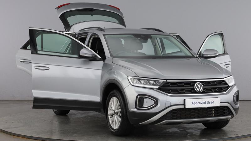 Used Volkswagen T-Roc 2023 for sale - 77476876: Photo 9