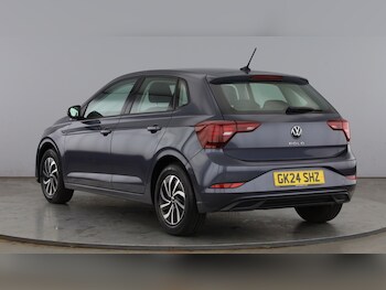 Used Volkswagen Polo 2024 for sale - 78091239: Photo