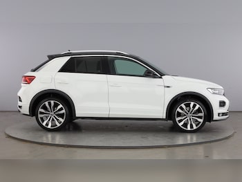 Used Volkswagen T-Roc 2021 for sale - 77872284: Photo