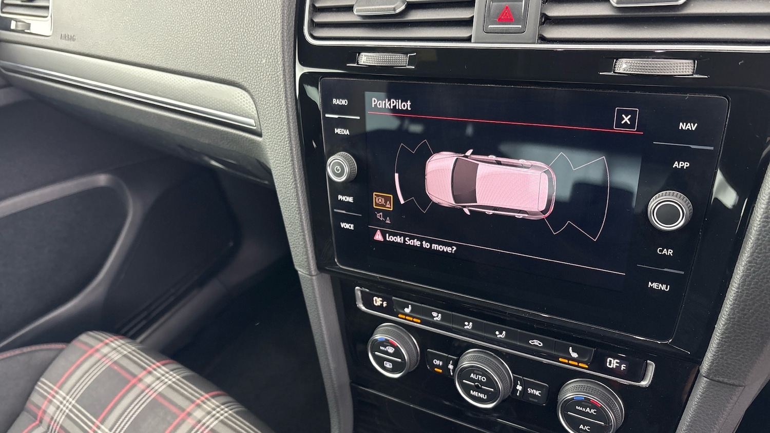 Used Volkswagen Golf 2018 for sale - 78135108: Photo 18