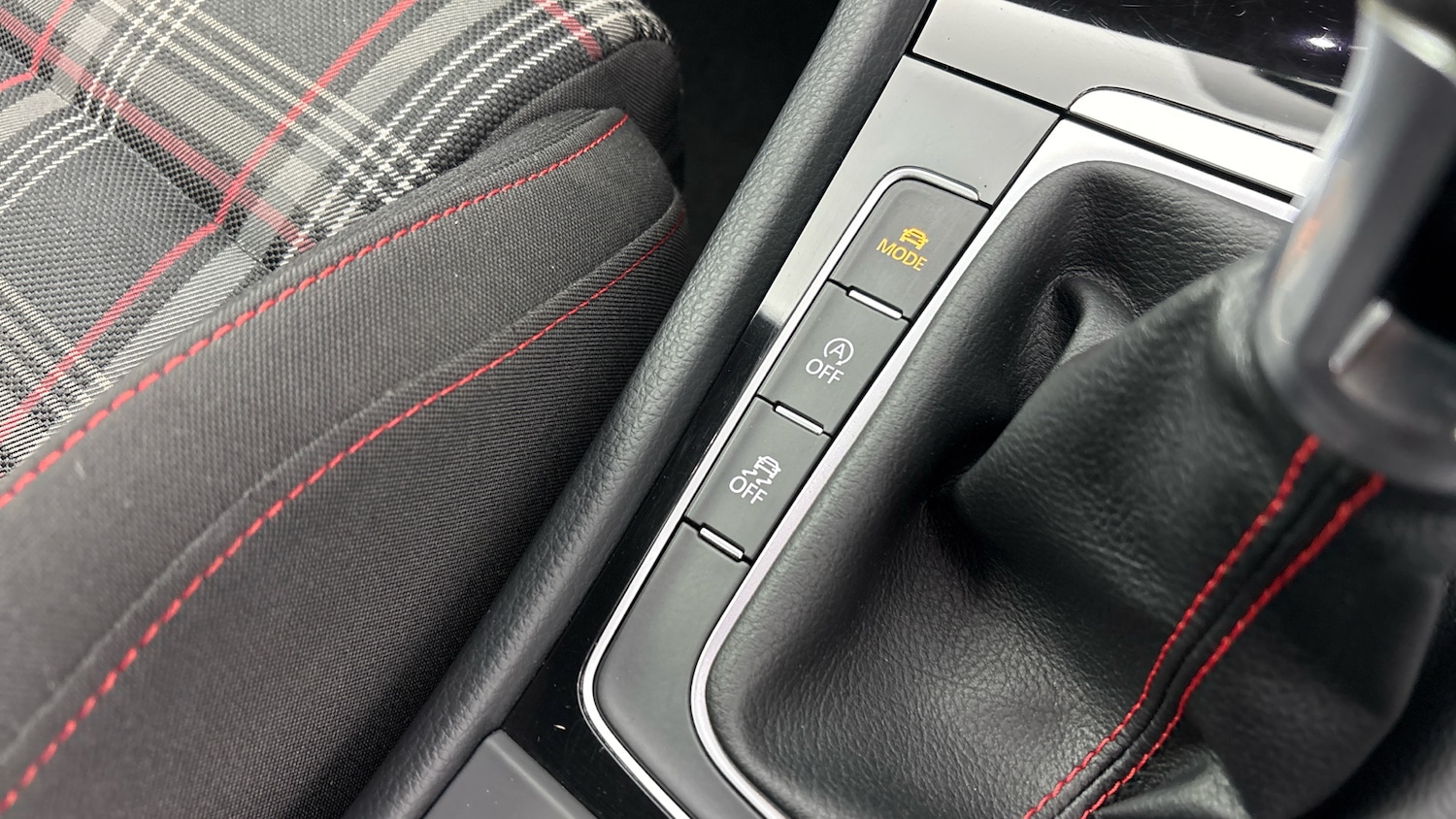 Used Volkswagen Golf 2018 for sale - 78135108: Photo 24