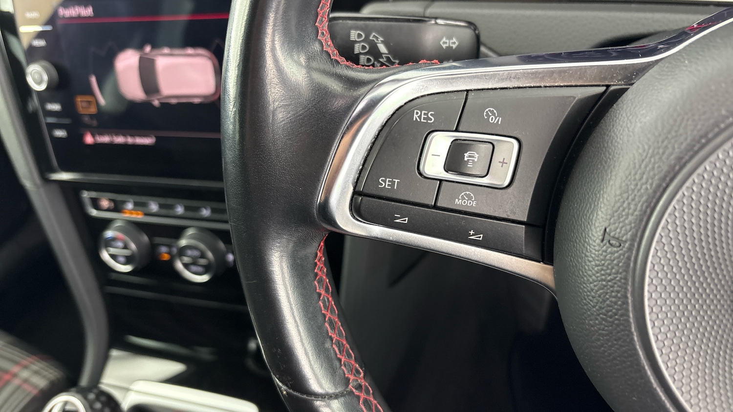 Used Volkswagen Golf 2018 for sale - 78135108: Photo 28