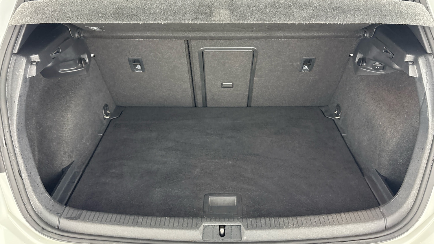 Used Volkswagen Golf 2018 for sale - 78135108: Photo 35