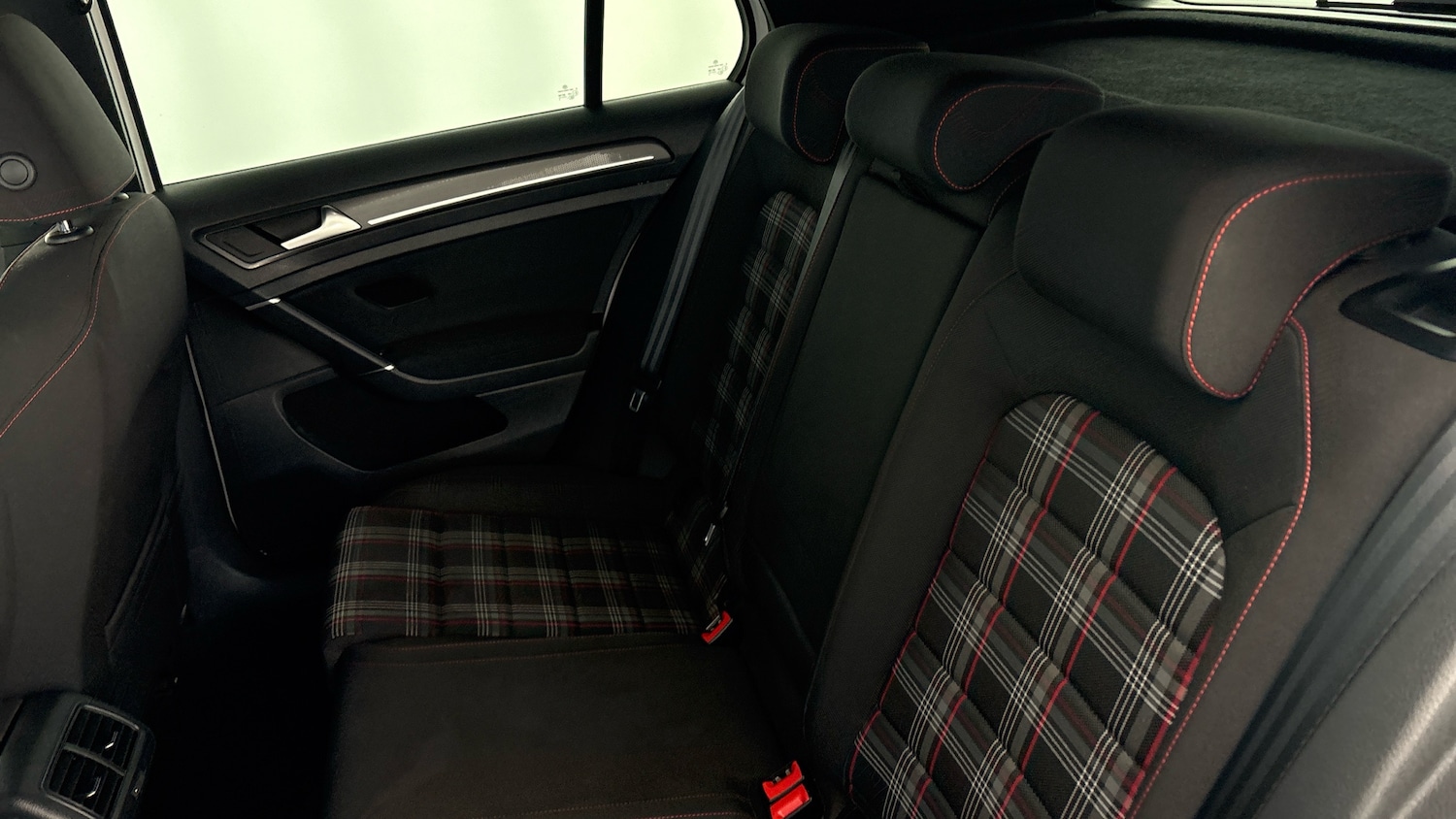 Used Volkswagen Golf 2018 for sale - 78135108: Photo 38