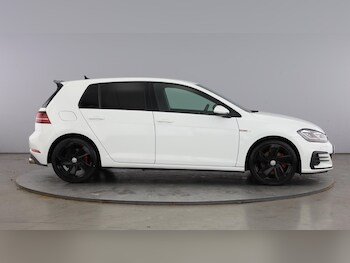 Used Volkswagen Golf 2018 for sale - 78135108: Photo