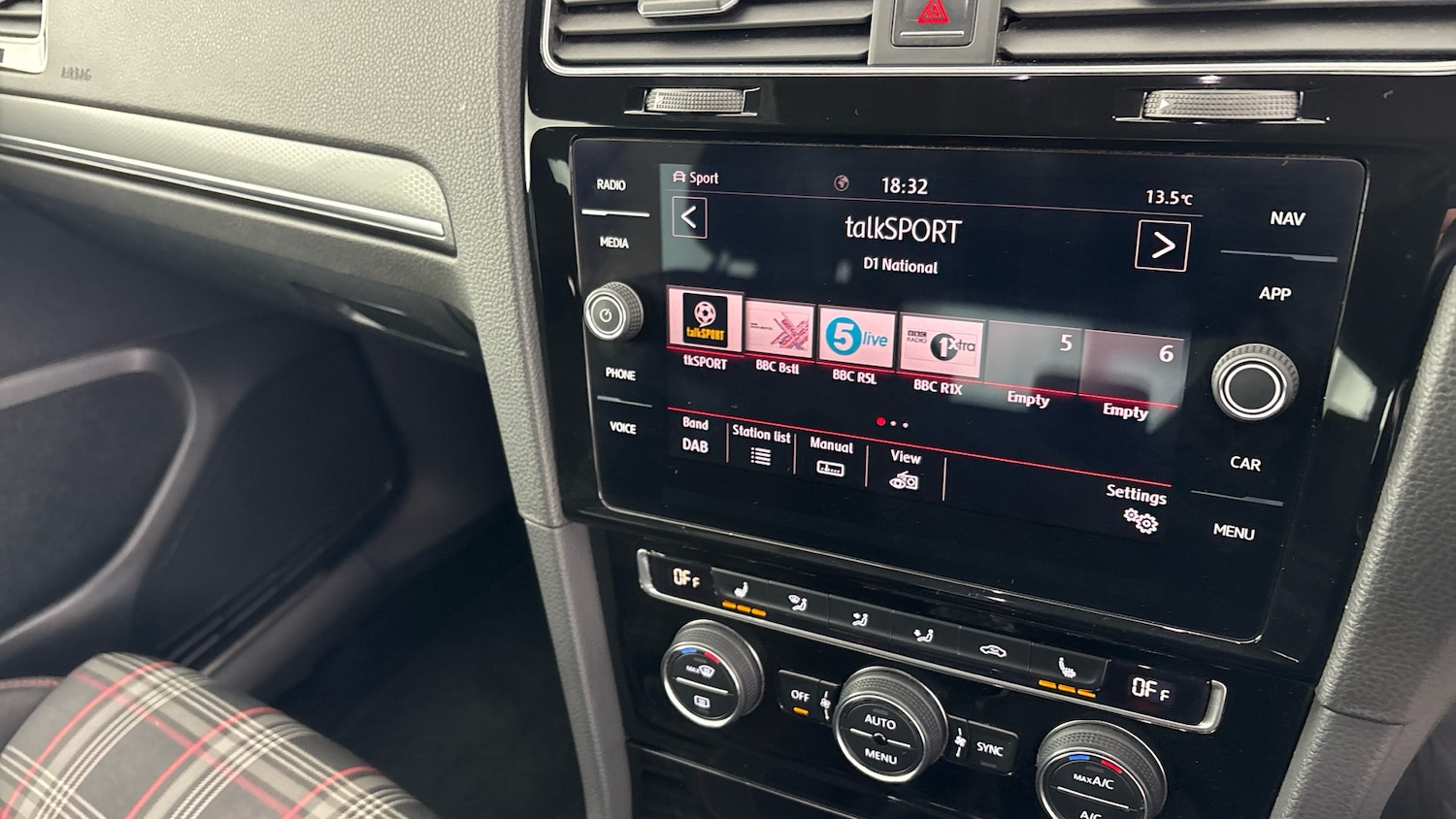 Used Volkswagen Golf 2018 for sale - 78135108: Photo 8