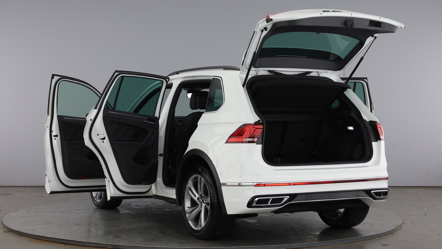 Used Volkswagen Tiguan 2023 for sale - 77676466: Photo 12