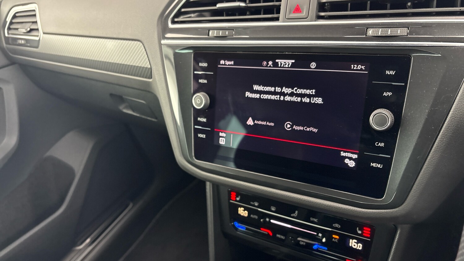 Used Volkswagen Tiguan 2023 for sale - 77676466: Photo 27