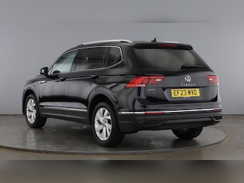 Used Volkswagen Tiguan Allspace 2023 for sale - 79536618: Photo