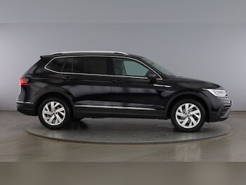 Used Volkswagen Tiguan Allspace 2023 for sale - 79536618: Photo