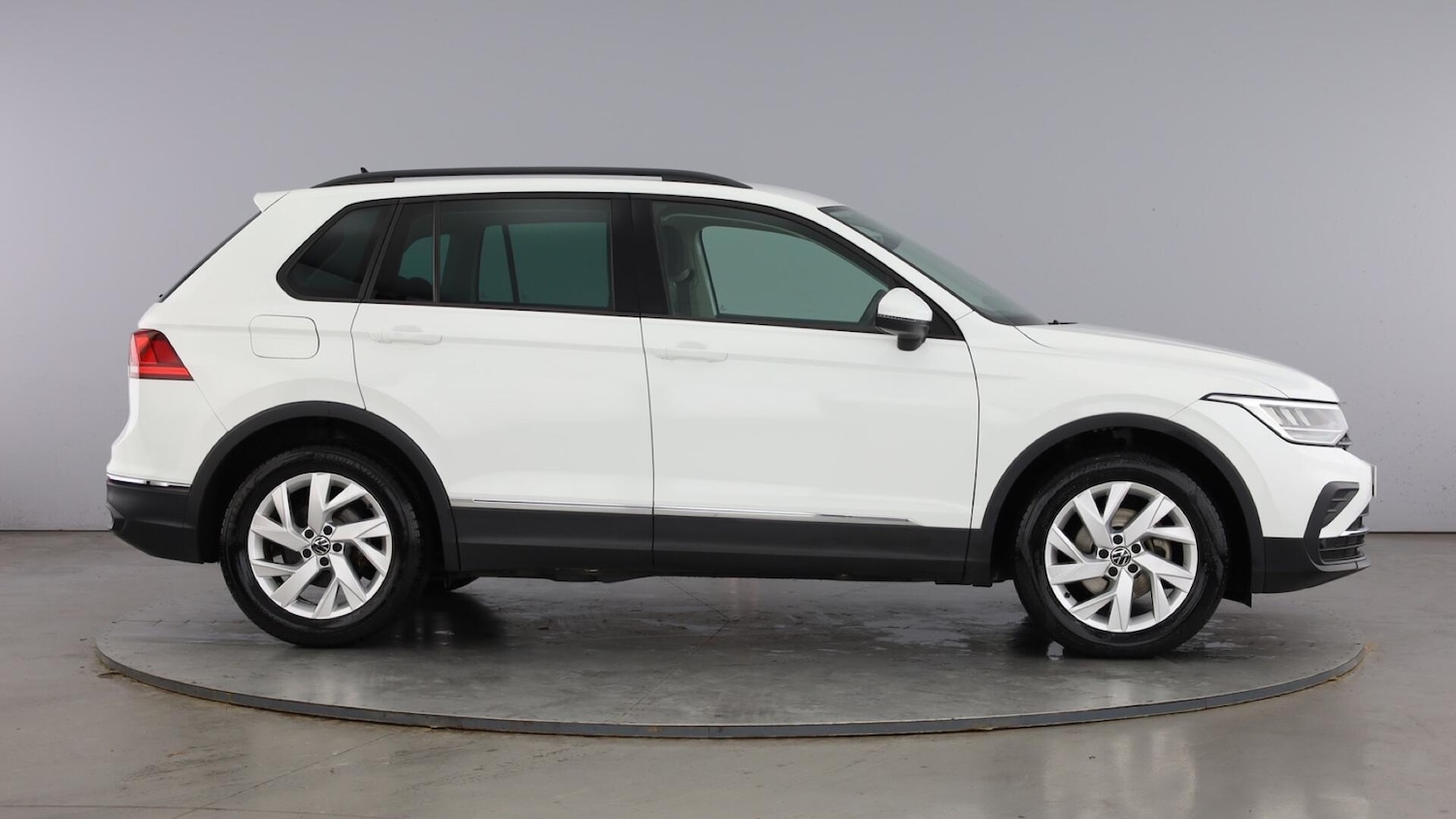 Used Volkswagen Tiguan 2020 for sale - 77506347: Photo 4