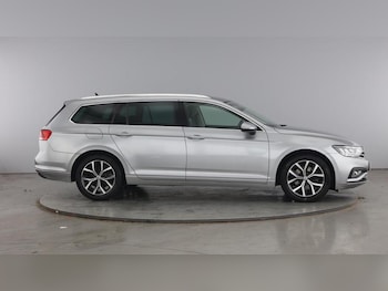 Used Volkswagen Passat 2020 for sale - 75475245: Photo