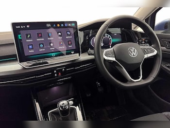 Used Volkswagen Golf 2025 for sale - 77515703: Photo